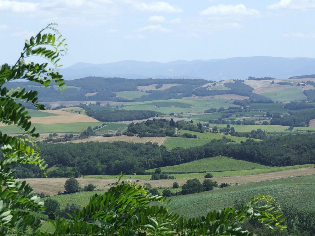 Saint-julien-de-briola